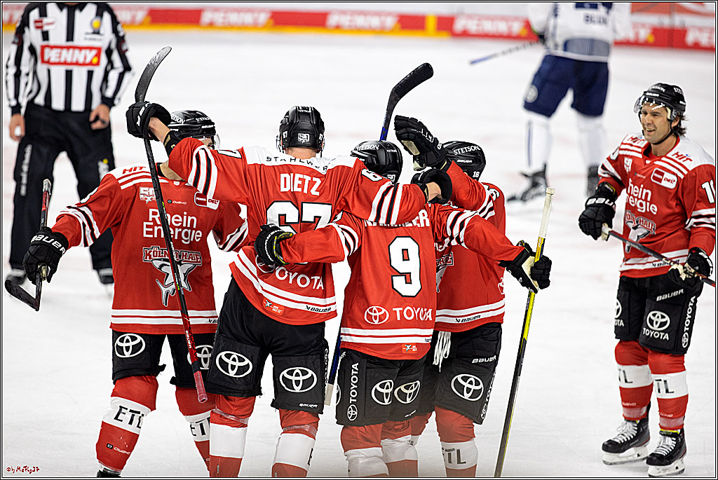 PENNY DEL;  Kölner Haie - EHC Red Bull München; Köln, 15.09.2022